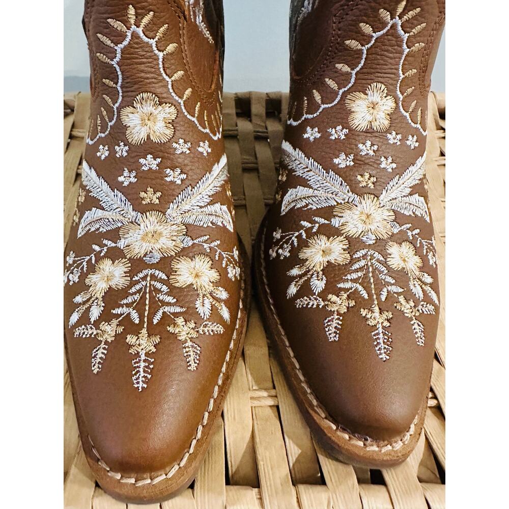 Dingo Primrose Women’s 7.5 NWT Brown Leather Floral Embroidered Western Boots - Picture 12 of 12